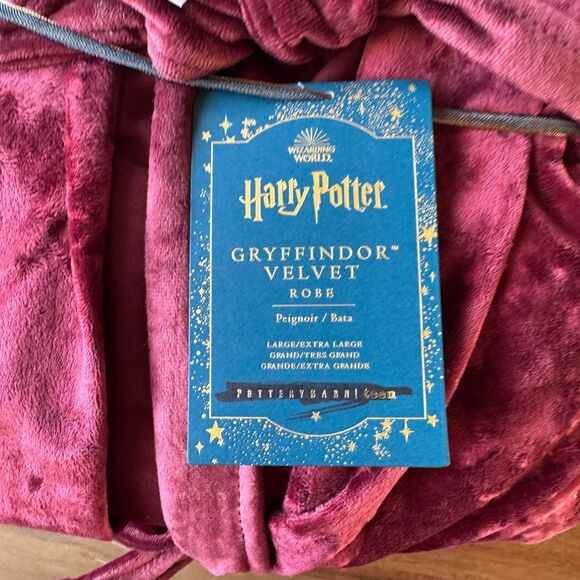 Pottery Barn Teen Harry Potter House Velvet Robe in Gryffindor Burgundy Velvet L - Picture 3 of 11